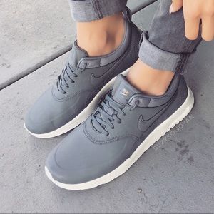 Nike Air Max Thea Grey RARE